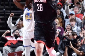 俄克拉荷马雷霆迎欧联关键赛，赛后绝杀压哨，底气十足，更衣室氛围转暖(库里绝杀雷霆虎扑赛后)-JINNIANHUI