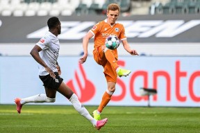 今晚德国杯焦点战，罗马远射贴柱，悬念犹存，赛程密集仍需轮换(巴黎圣日耳曼vs曼城半全场预测)-金年会电竞